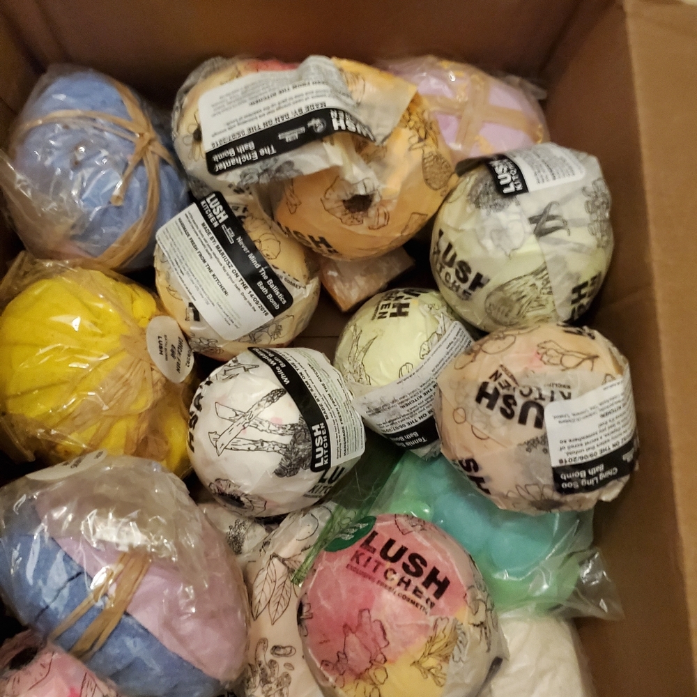 Lush Bathbombs and Bubble Bars